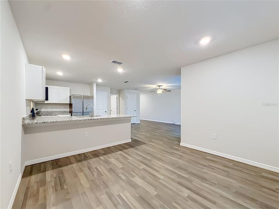 For Sale: $238,500 (3 beds, 2 baths, 1492 Square Feet)