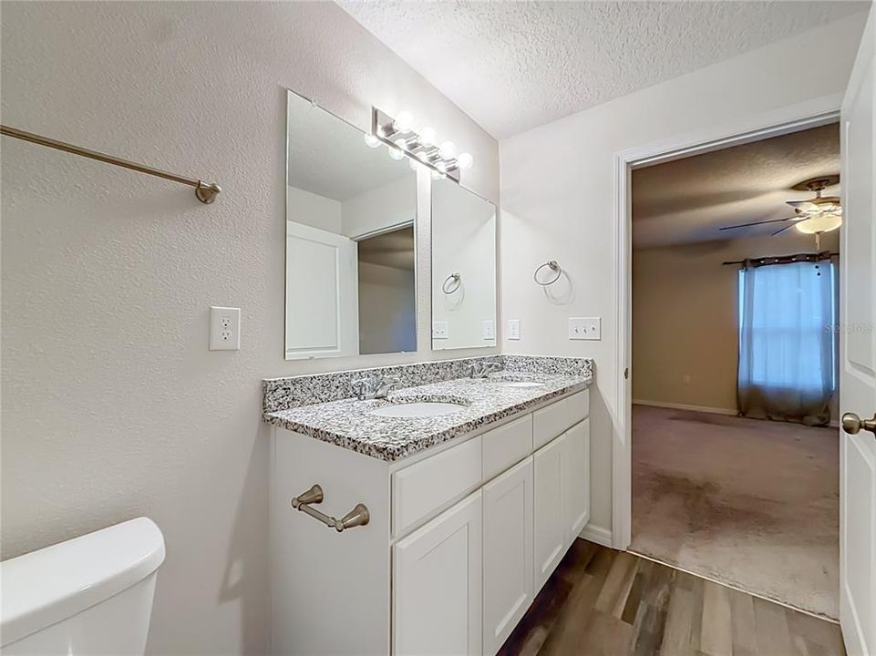 For Sale: $238,500 (3 beds, 2 baths, 1492 Square Feet)