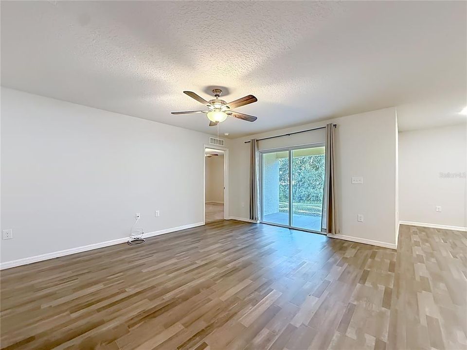 For Sale: $238,500 (3 beds, 2 baths, 1492 Square Feet)