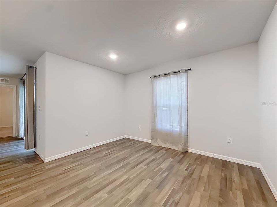 For Sale: $238,500 (3 beds, 2 baths, 1492 Square Feet)