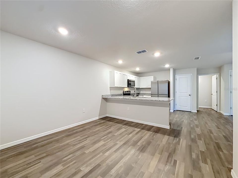 For Sale: $238,500 (3 beds, 2 baths, 1492 Square Feet)
