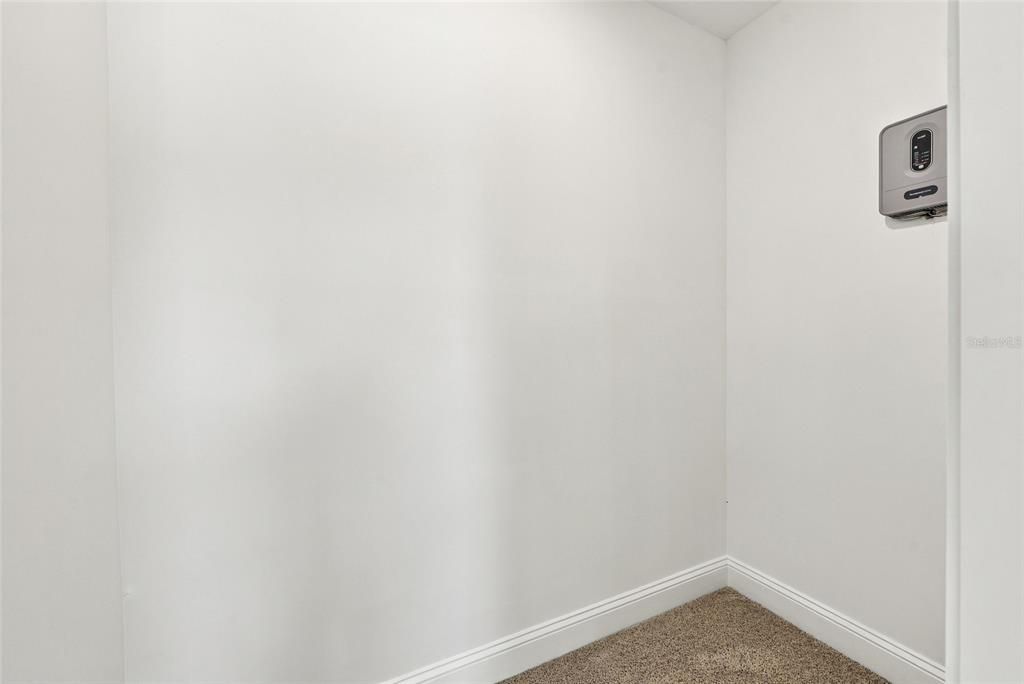 For Sale: $459,900 (3 beds, 2 baths, 2327 Square Feet)