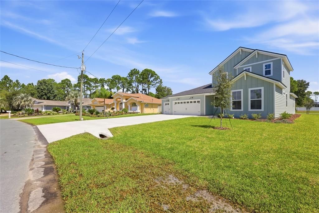 For Sale: $459,900 (3 beds, 2 baths, 2327 Square Feet)