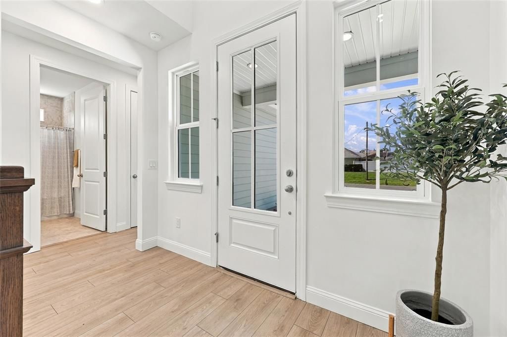 For Sale: $459,900 (3 beds, 2 baths, 2327 Square Feet)