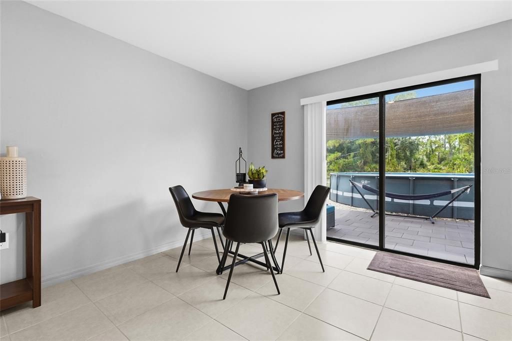 En Venta: $335,000 (3 camas, 2 baños, 1498 Pies cuadrados)