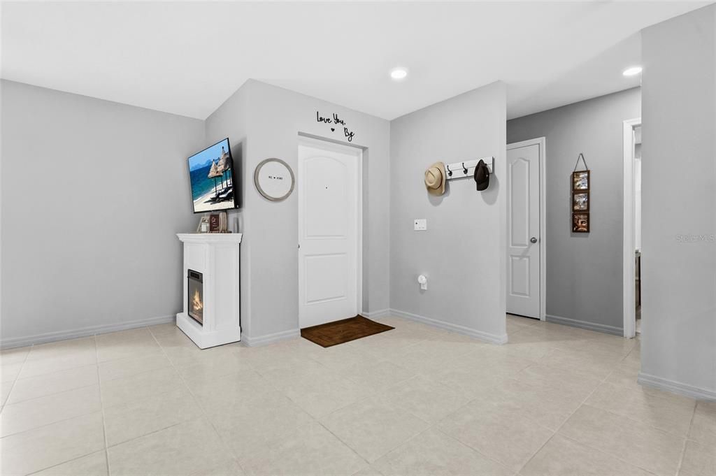 En Venta: $335,000 (3 camas, 2 baños, 1498 Pies cuadrados)