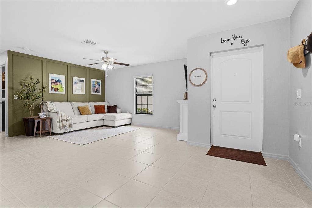En Venta: $335,000 (3 camas, 2 baños, 1498 Pies cuadrados)