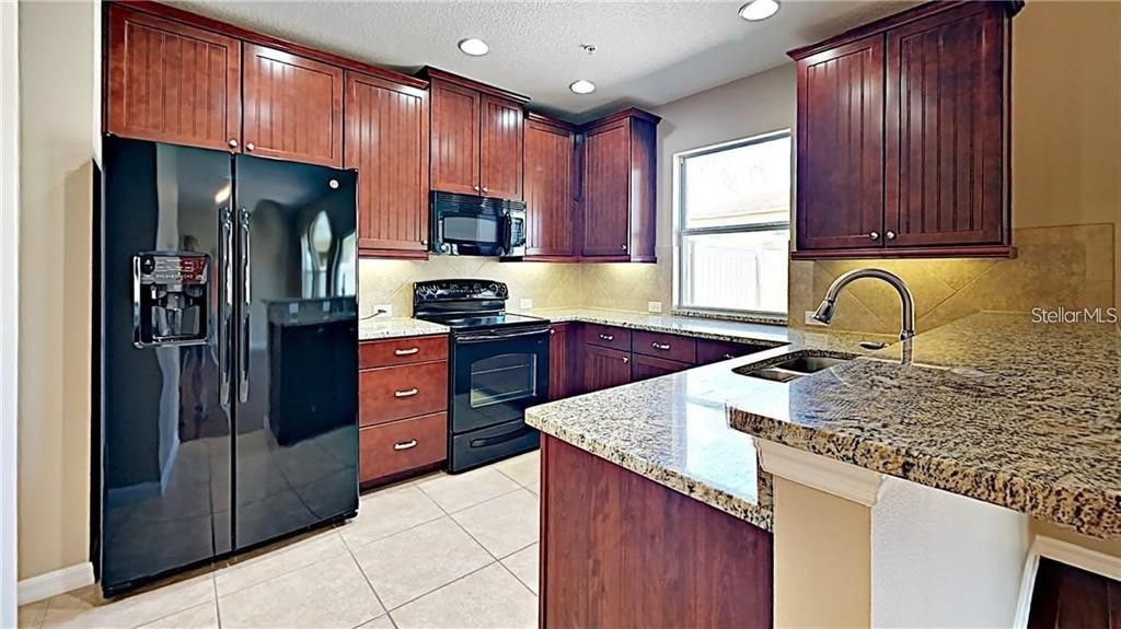 For Rent: $2,750 (3 beds, 2 baths, 1743 Square Feet)
