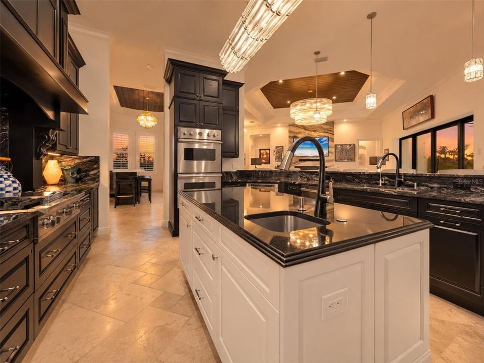 En Venta: $2,249,000 (4 camas, 4 baños, 3364 Pies cuadrados)