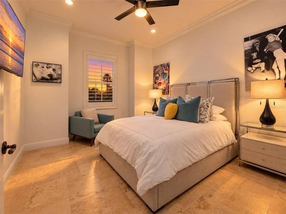 En Venta: $2,249,000 (4 camas, 4 baños, 3364 Pies cuadrados)