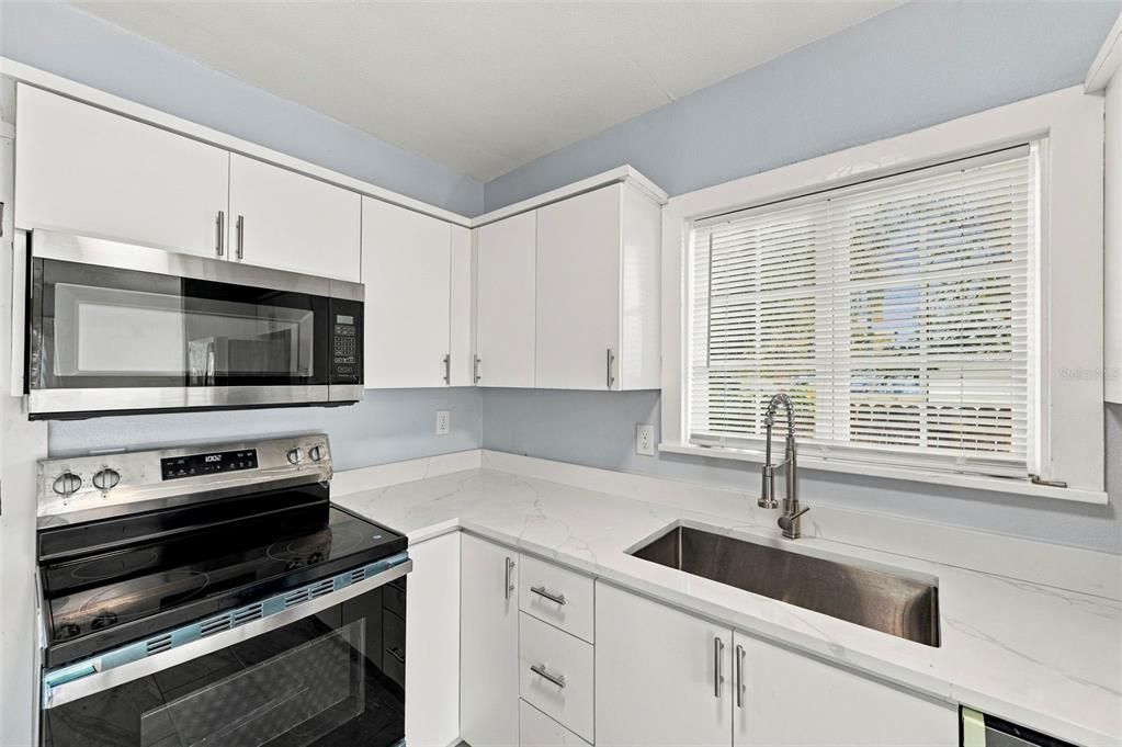 En Venta: $275,000 (4 camas, 0 baños, 1248 Pies cuadrados)