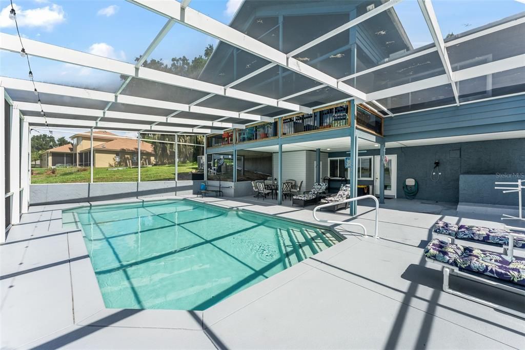 En Venta: $889,000 (4 camas, 3 baños, 2816 Pies cuadrados)