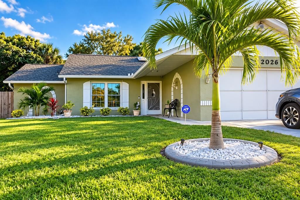 En Venta: $429,900 (3 camas, 2 baños, 1556 Pies cuadrados)