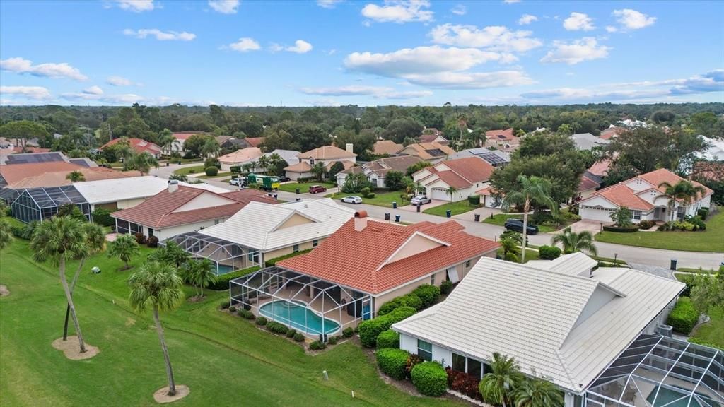 Activo con contrato: $549,900 (3 camas, 2 baños, 2003 Pies cuadrados)