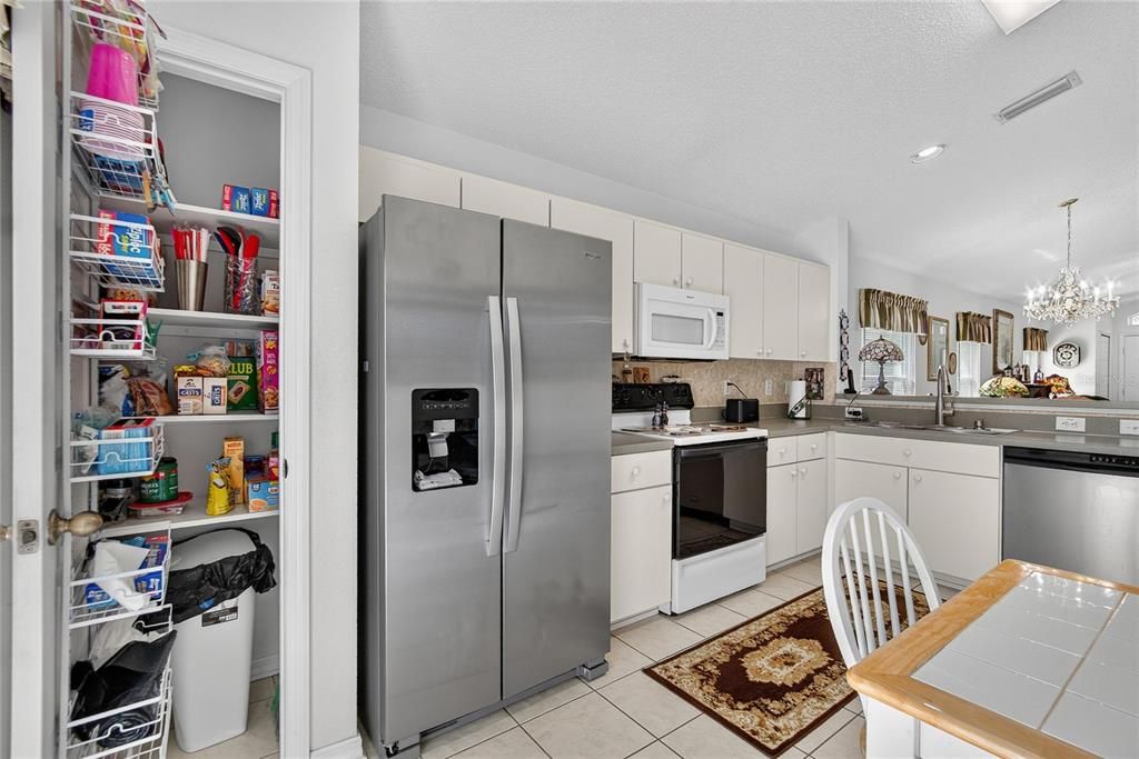 En Venta: $329,900 (3 camas, 2 baños, 1335 Pies cuadrados)