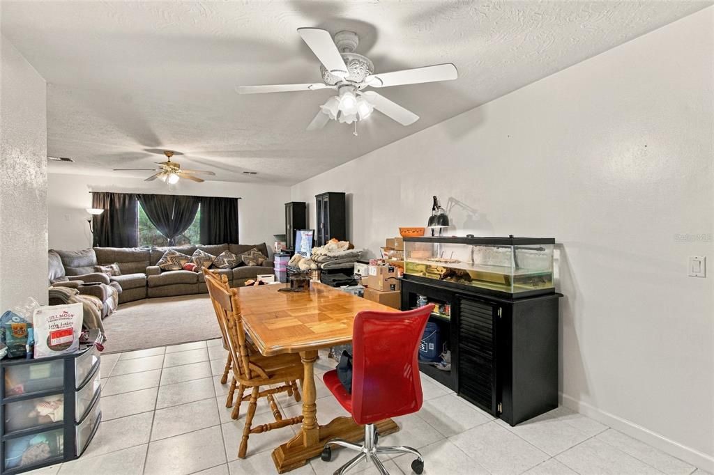 For Sale: $219,900 (3 beds, 1 baths, 1642 Square Feet)