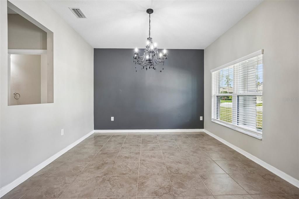 For Sale: $474,999 (4 beds, 2 baths, 2890 Square Feet)