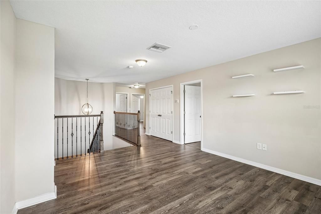 For Sale: $474,999 (4 beds, 2 baths, 2890 Square Feet)