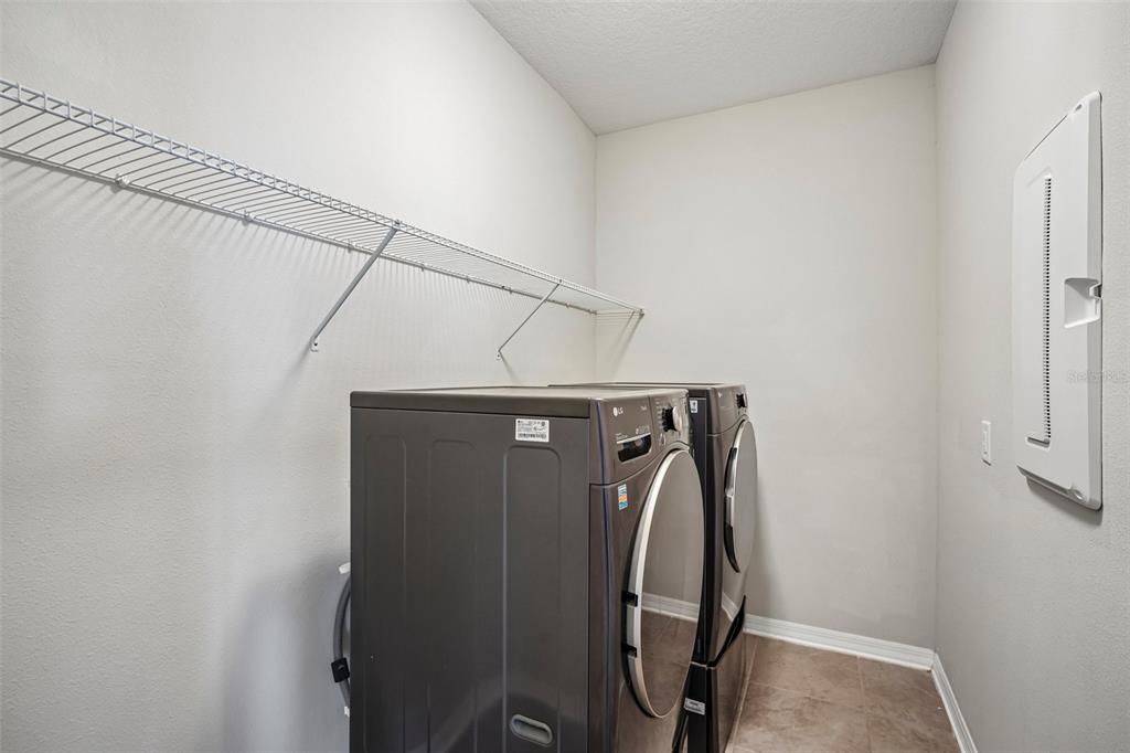 For Sale: $474,999 (4 beds, 2 baths, 2890 Square Feet)