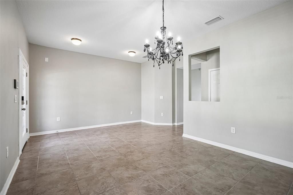 For Sale: $474,999 (4 beds, 2 baths, 2890 Square Feet)