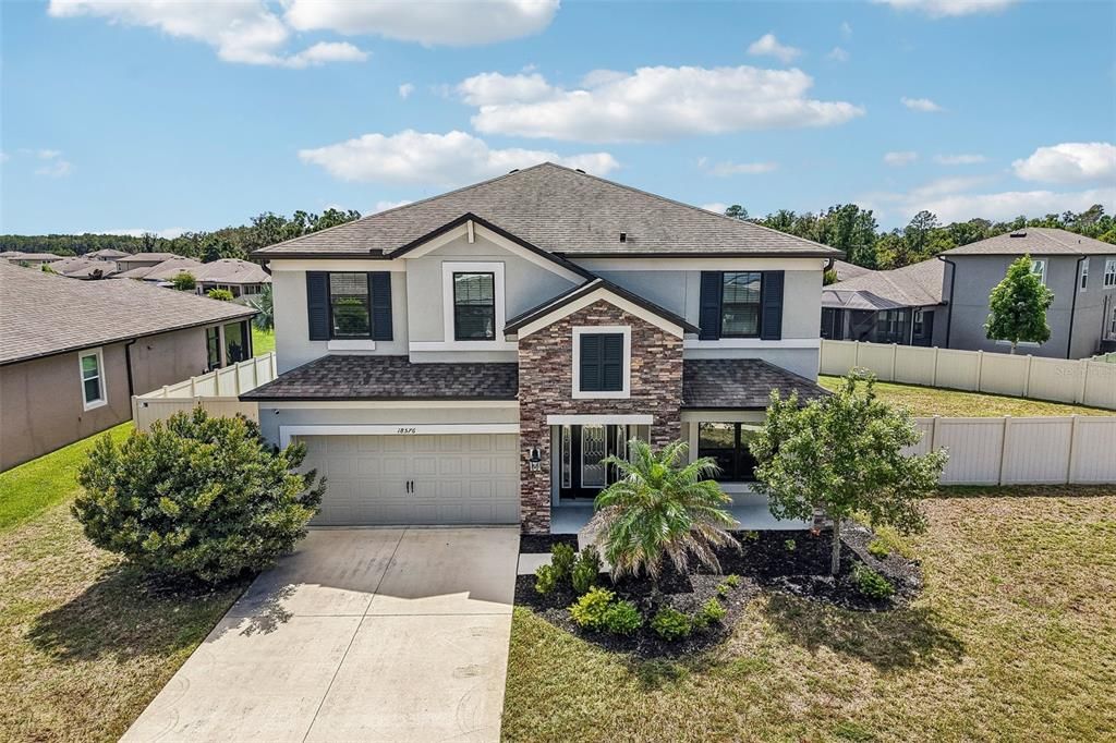 For Sale: $474,999 (4 beds, 2 baths, 2890 Square Feet)