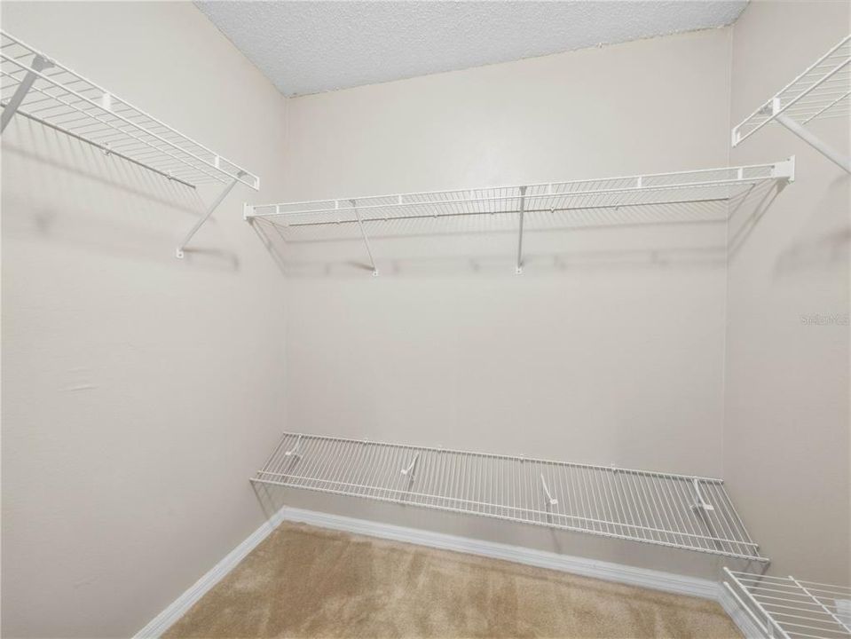 : $369,900 (4 спален, 2 ванн, 2836 Квадратных фут)
