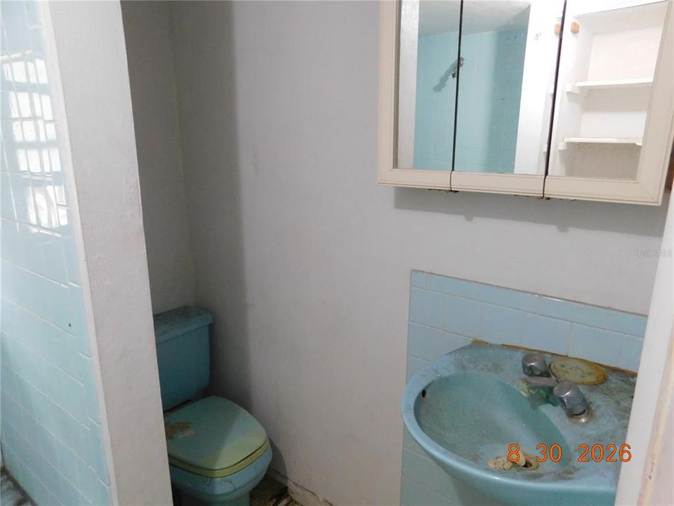 На продажу: $159,900 (4 спален, 3 ванн, 1953 Квадратных фут)