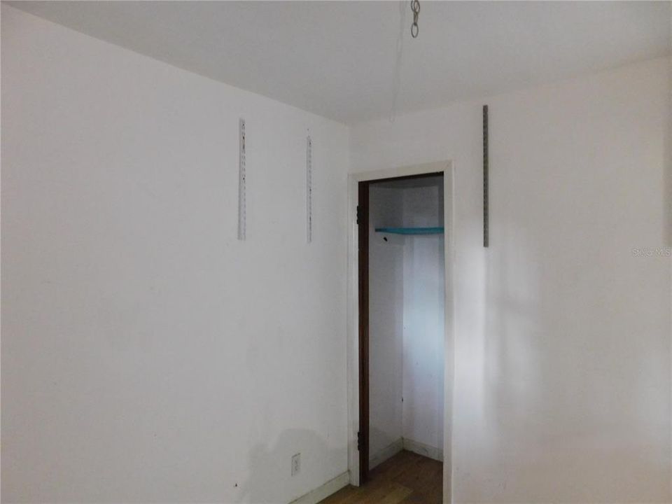 На продажу: $159,900 (4 спален, 3 ванн, 1953 Квадратных фут)