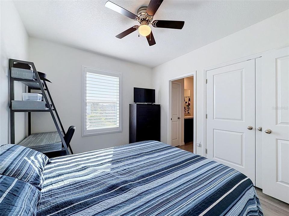 For Sale: $340,000 (3 beds, 2 baths, 1758 Square Feet)