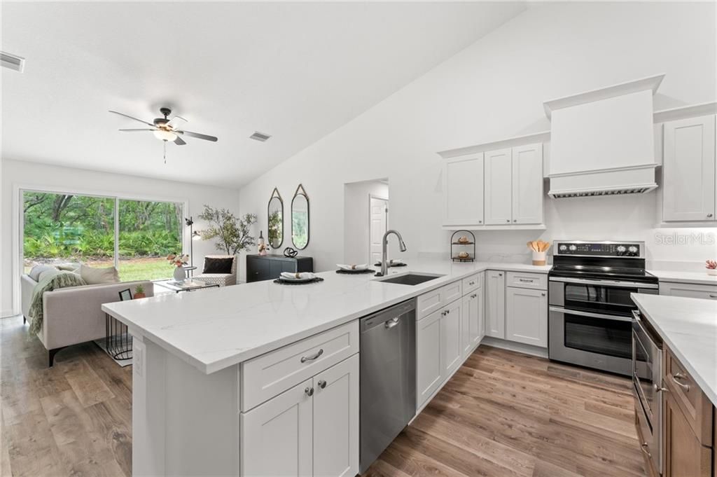 For Sale: $415,000 (4 beds, 2 baths, 1811 Square Feet)