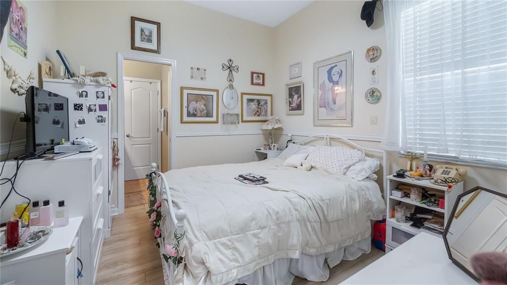 En Venta: $450,000 (5 camas, 3 baños, 2080 Pies cuadrados)