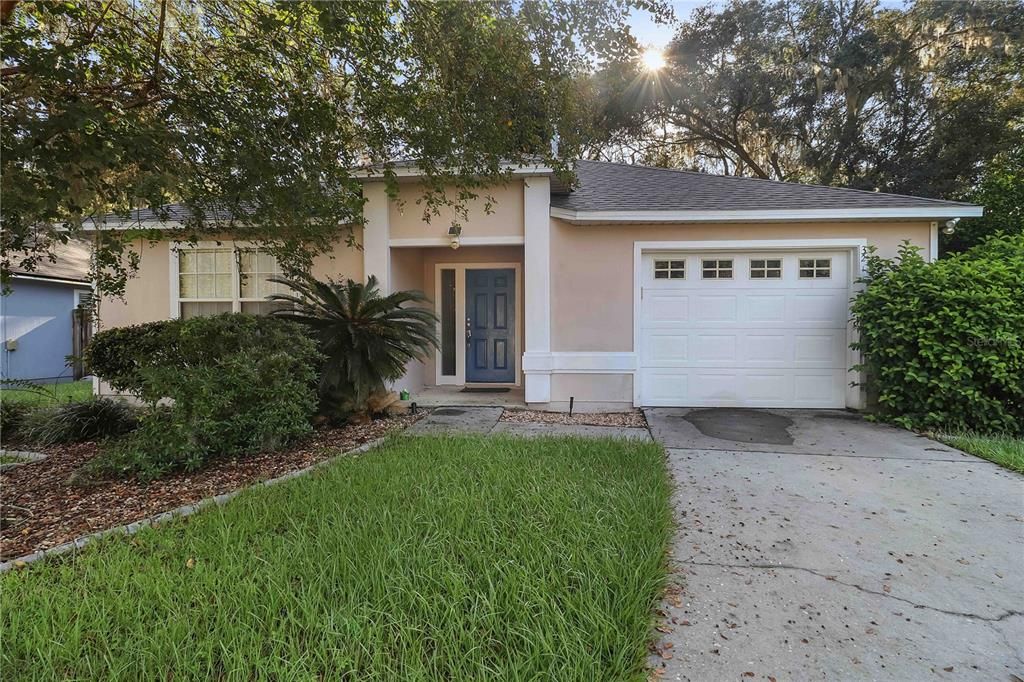 For Rent: $2,200 (2 beds, 2 baths, 1154 Square Feet)