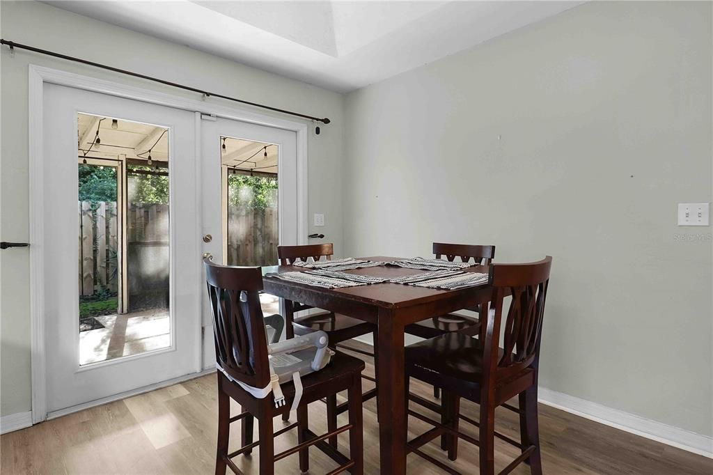 For Rent: $2,200 (2 beds, 2 baths, 1154 Square Feet)
