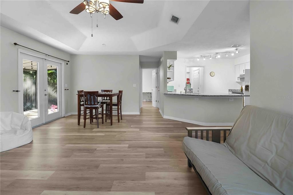 For Rent: $2,200 (2 beds, 2 baths, 1154 Square Feet)