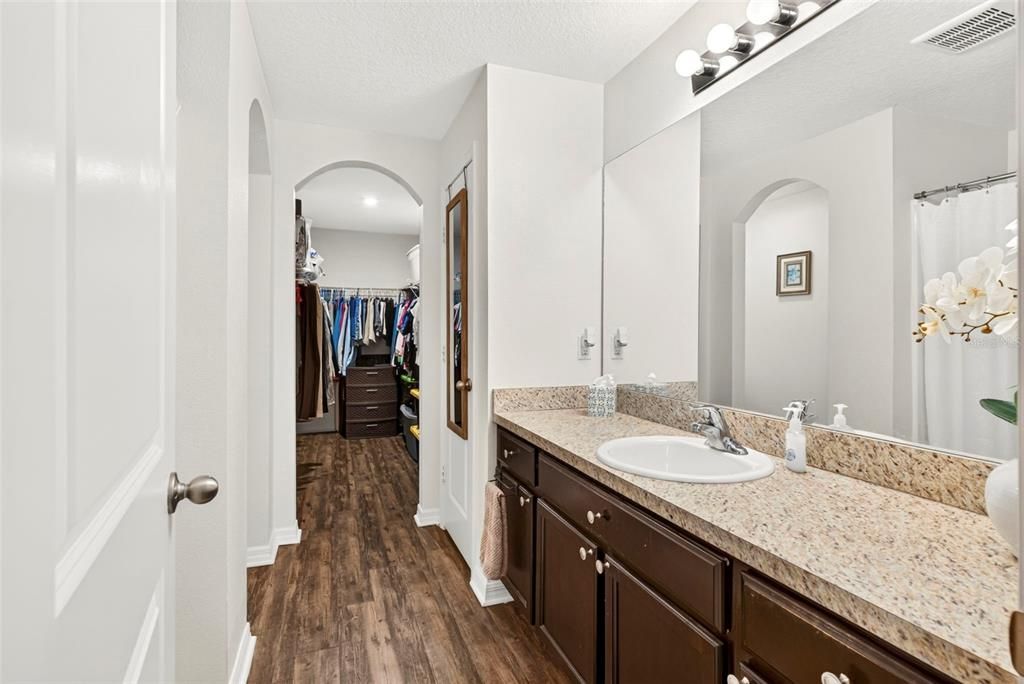 En Venta: $295,499 (3 camas, 2 baños, 1658 Pies cuadrados)