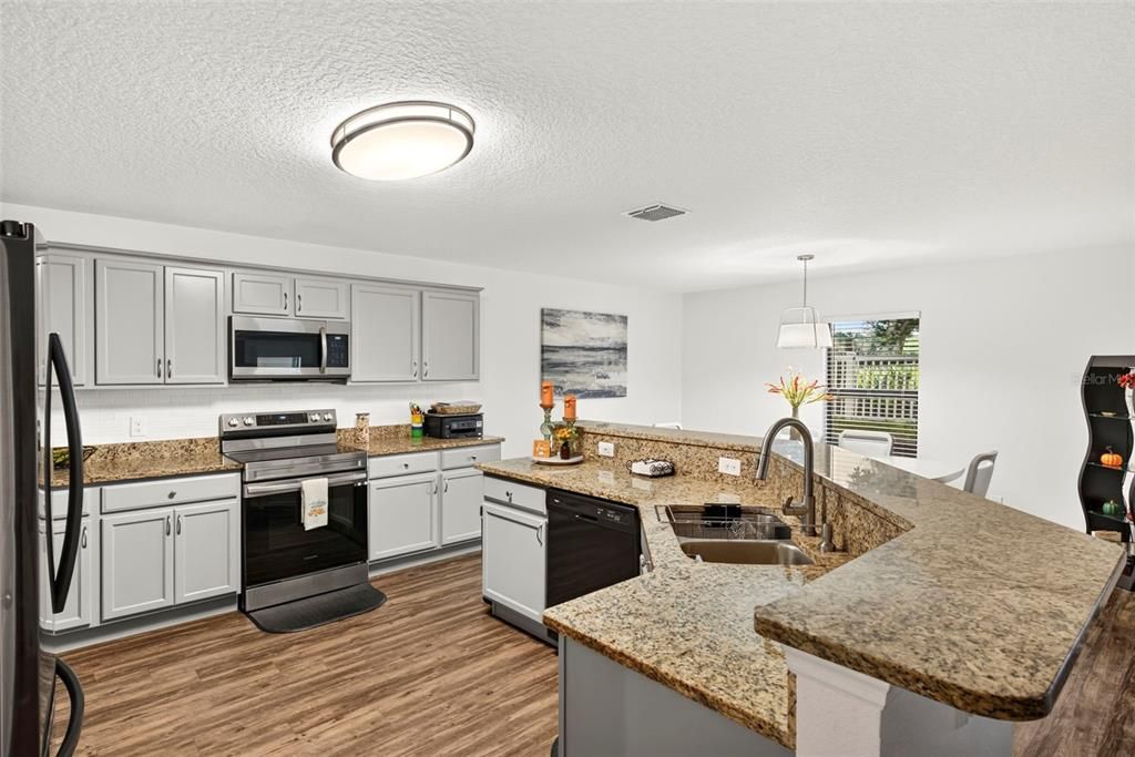 En Venta: $295,499 (3 camas, 2 baños, 1658 Pies cuadrados)