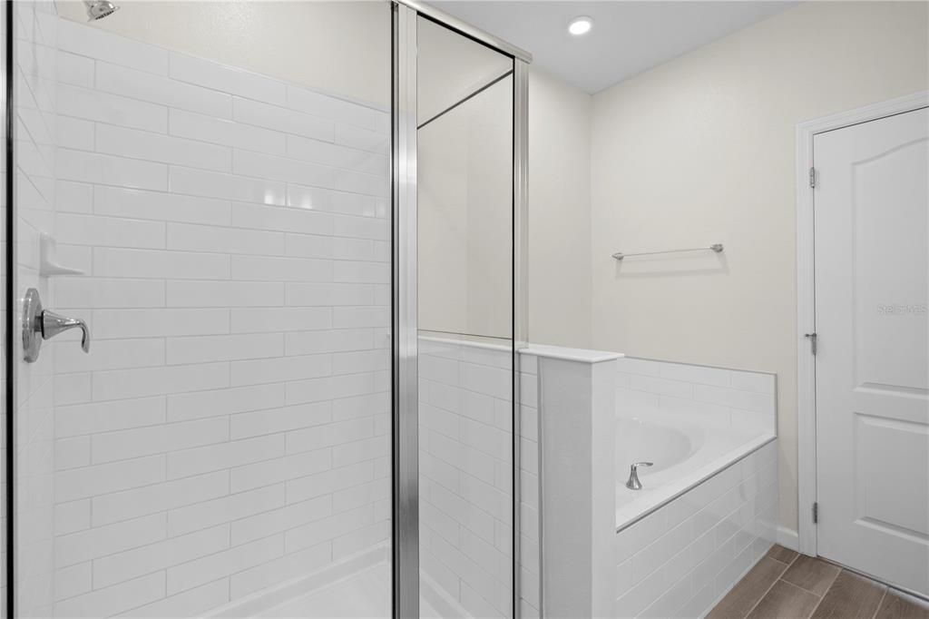 En Venta: $388,000 (3 camas, 2 baños, 1666 Pies cuadrados)