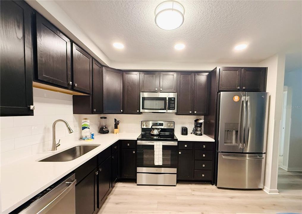 For Sale: $545,000 (3 beds, 2 baths, 1145 Square Feet)