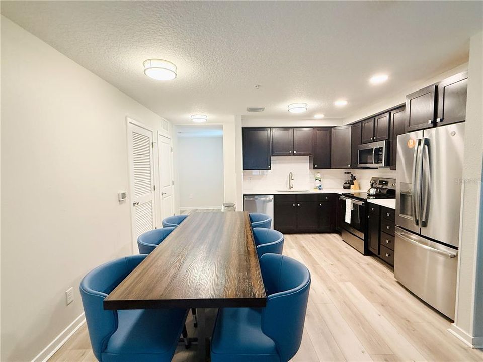 For Sale: $545,000 (3 beds, 2 baths, 1145 Square Feet)