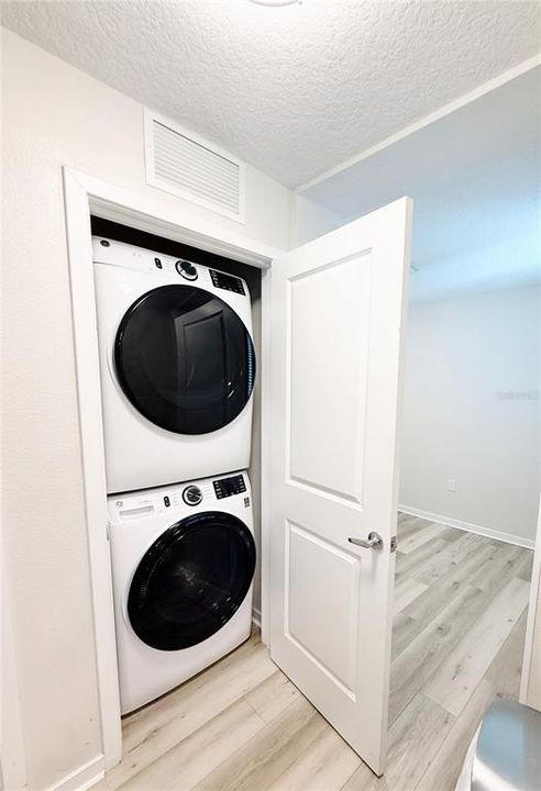 For Sale: $545,000 (3 beds, 2 baths, 1145 Square Feet)