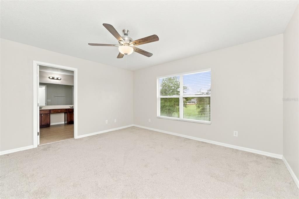 For Sale: $429,900 (3 beds, 2 baths, 1698 Square Feet)