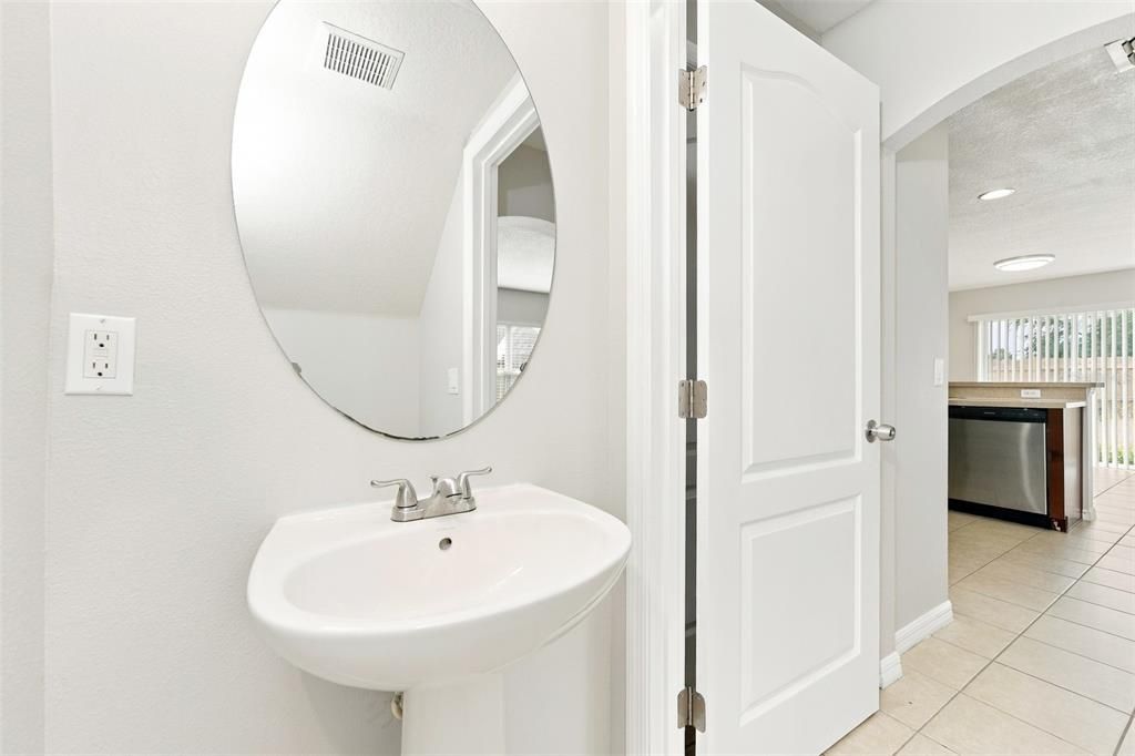 For Sale: $429,900 (3 beds, 2 baths, 1698 Square Feet)