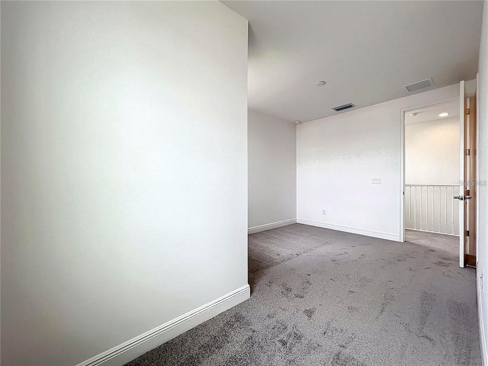 For Rent: $3,450 (3 beds, 3 baths, 2175 Square Feet)