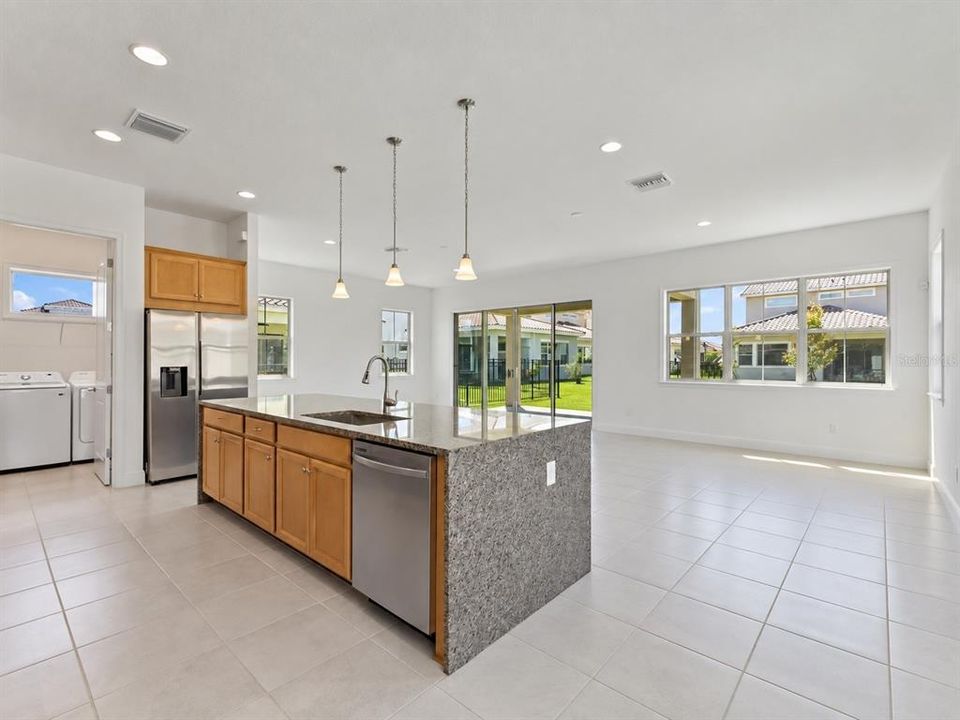 For Rent: $3,450 (3 beds, 3 baths, 2175 Square Feet)
