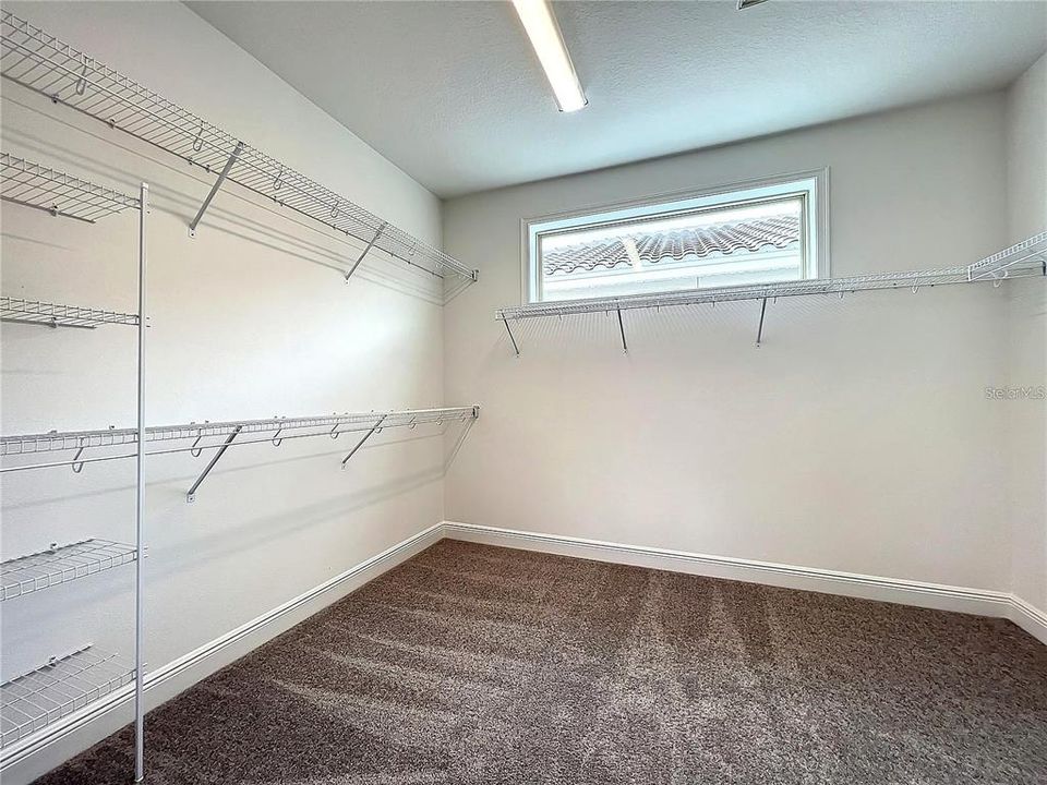 For Rent: $3,450 (3 beds, 3 baths, 2175 Square Feet)