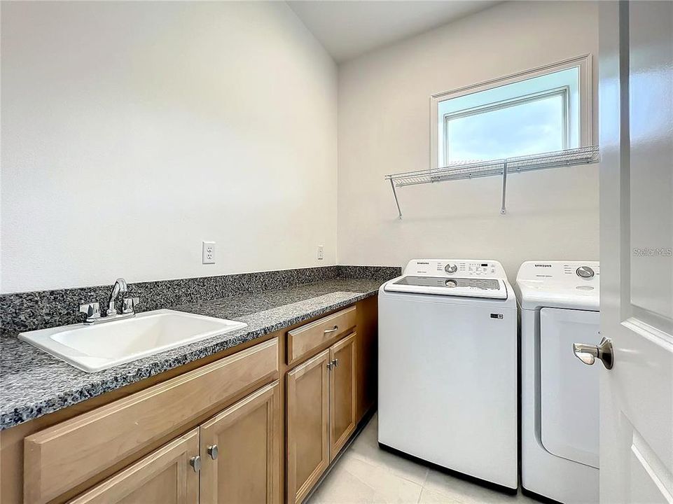 For Rent: $3,450 (3 beds, 3 baths, 2175 Square Feet)