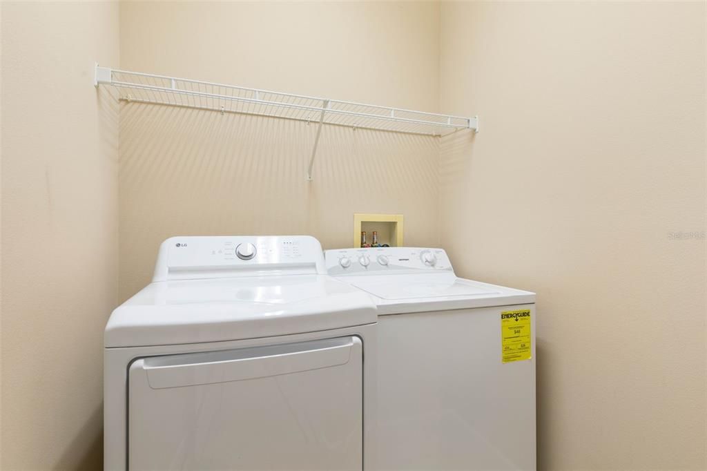 En Venta: $329,900 (3 camas, 2 baños, 2040 Pies cuadrados)