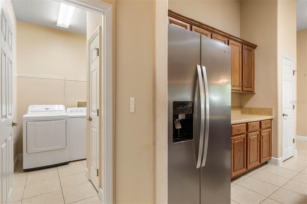 En Venta: $329,900 (3 camas, 2 baños, 2040 Pies cuadrados)