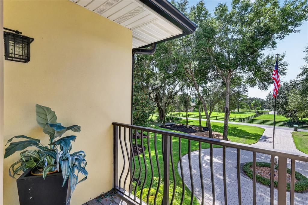 En Venta: $979,000 (4 camas, 3 baños, 3202 Pies cuadrados)