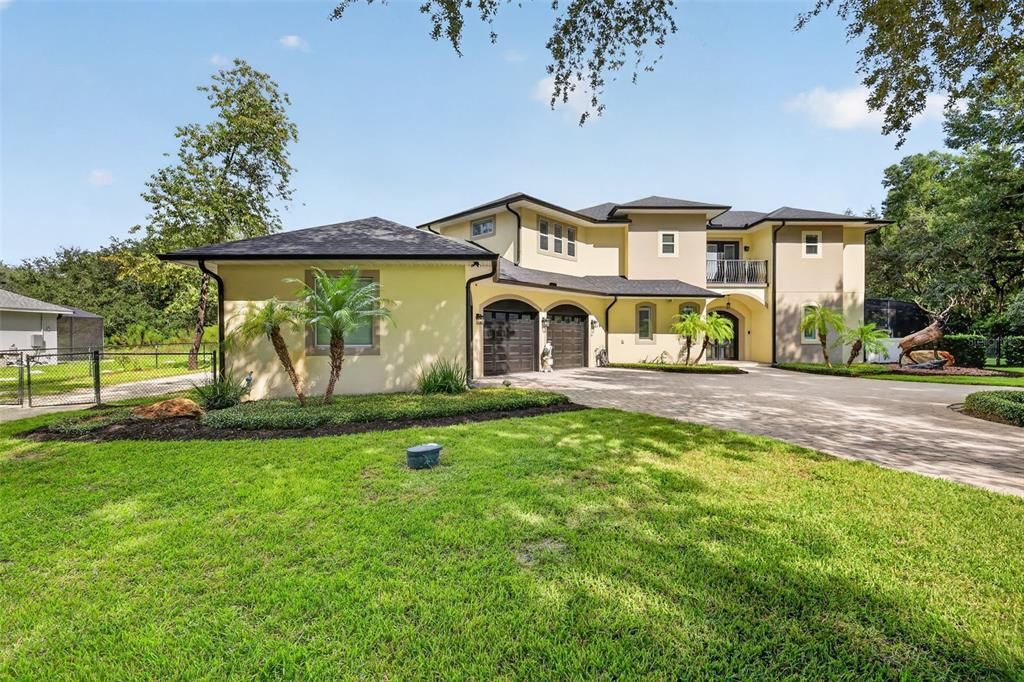 En Venta: $979,000 (4 camas, 3 baños, 3202 Pies cuadrados)